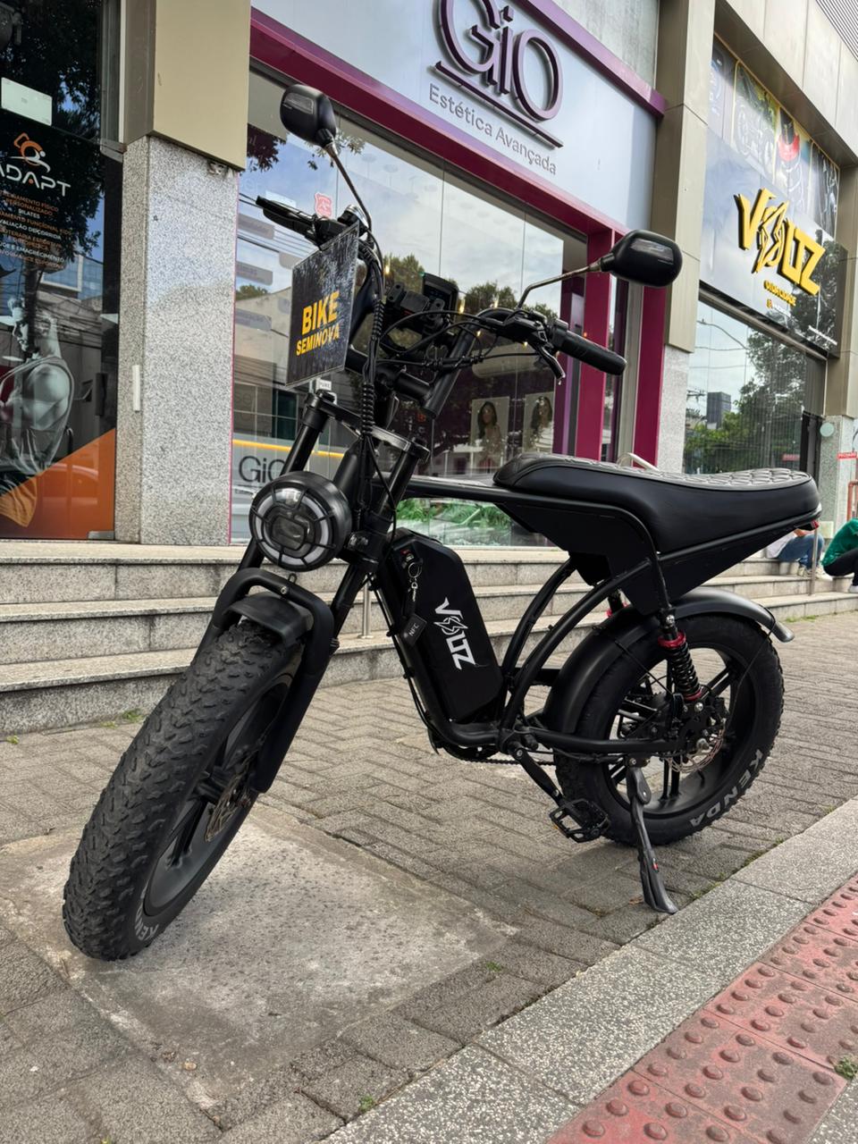 V8 Max